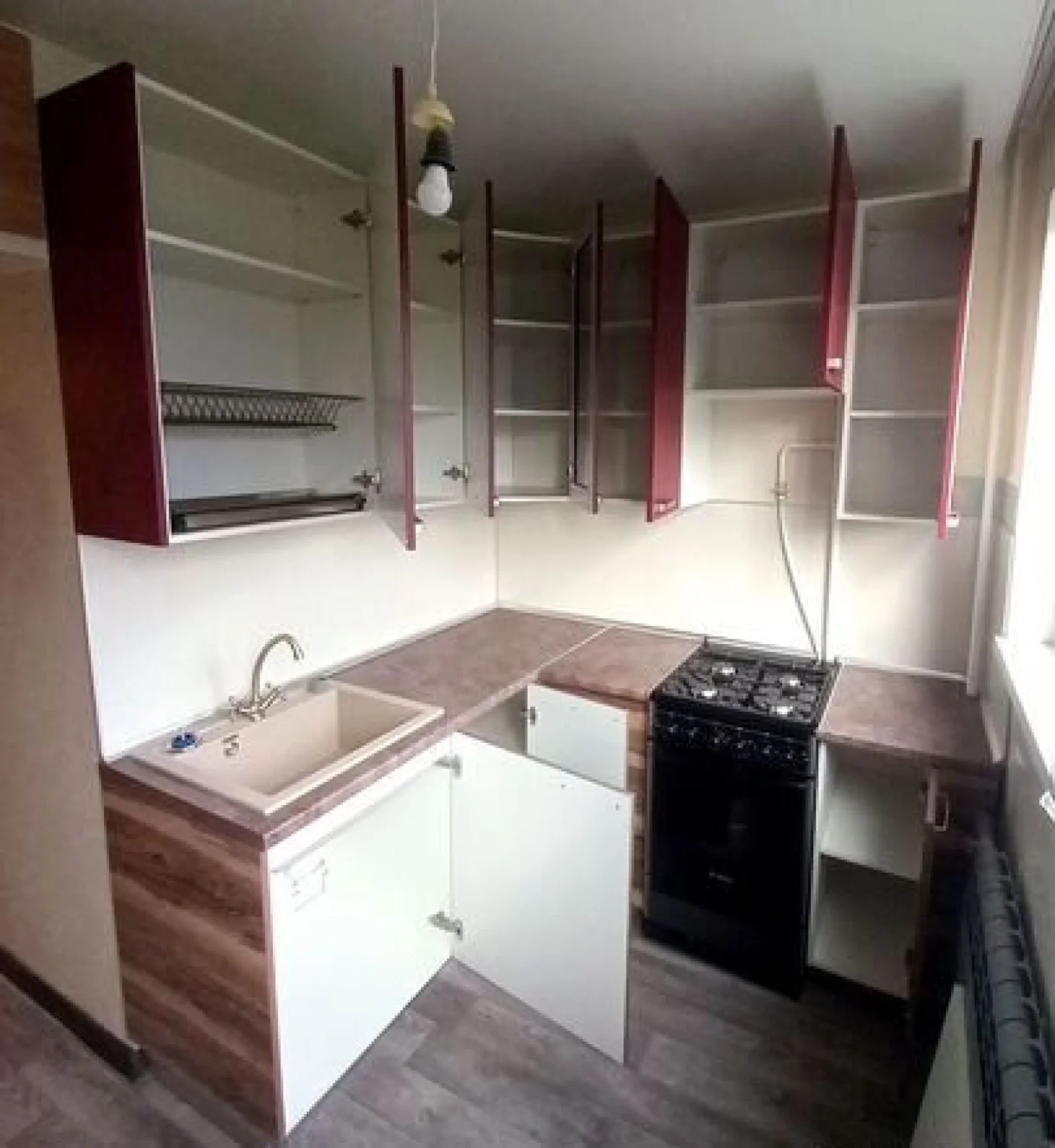Угловая кухня на заказ из ЛДСП и МДФ, от 41550 рублях
