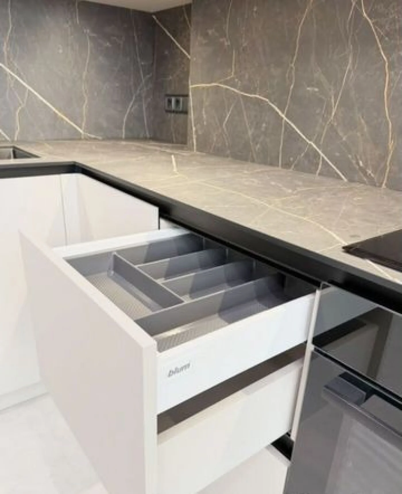 Кухонный гарнитур от фабрики: Blum, Hettich, прямая цена