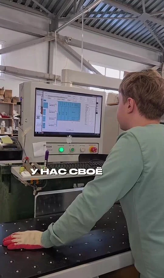 Прямая кухня до потолка на заказ по вашим размерам